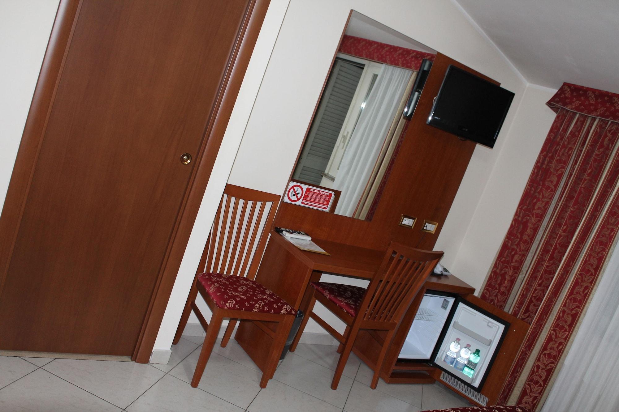 Hotel Vitti Рим Екстериор снимка