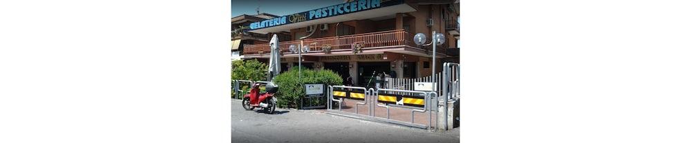 Hotel Vitti Рим Екстериор снимка