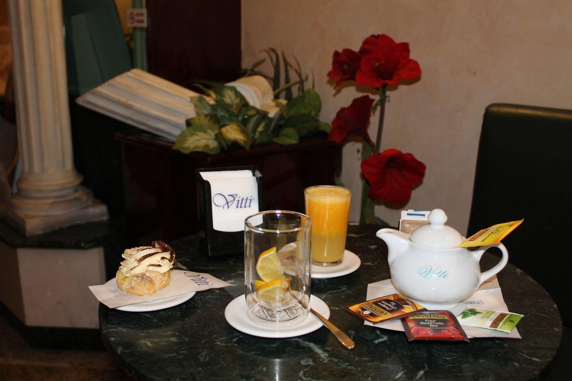 Hotel Vitti Рим Екстериор снимка